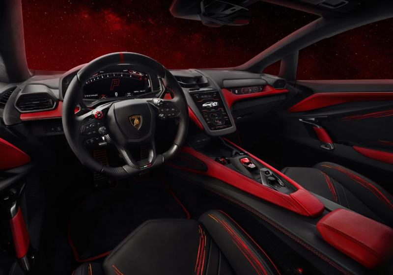 Lamborghini Revuelto