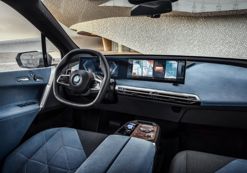 BMW iX