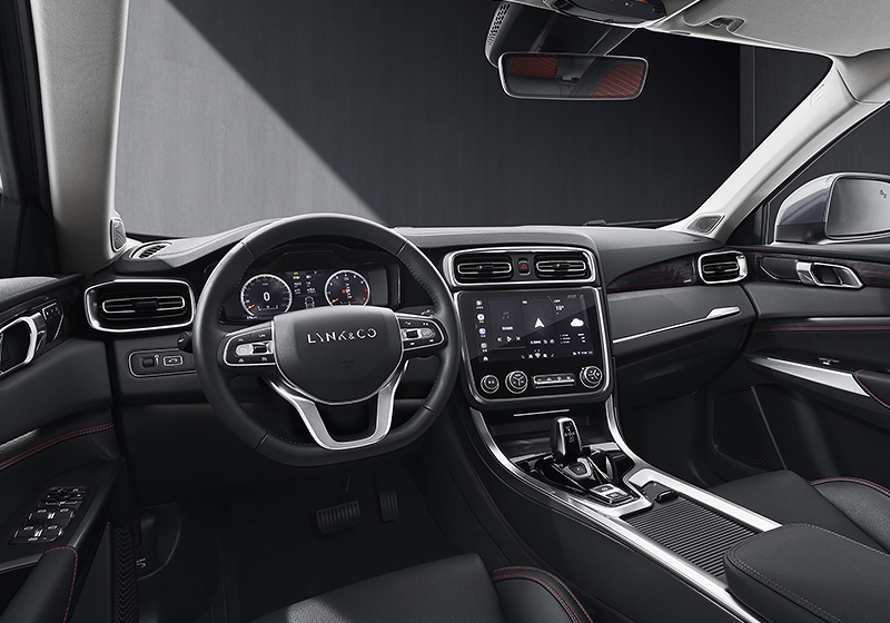 Lynk e Co 01